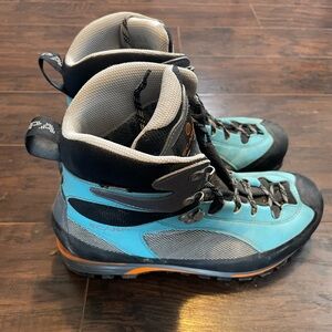 Women’s Scarpa Boot